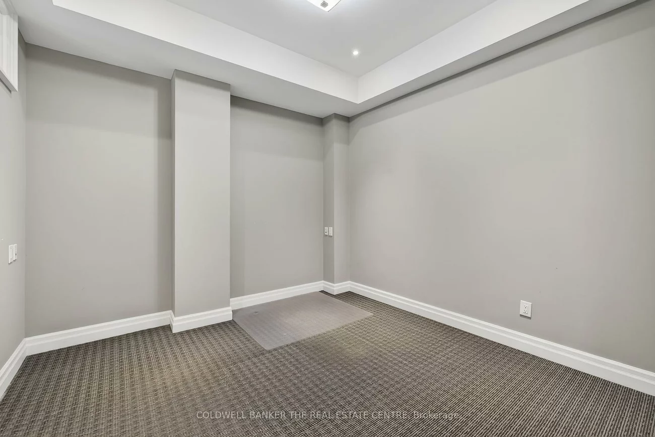 16945, Leslie, Newmarket Industrial Park, Newmarket