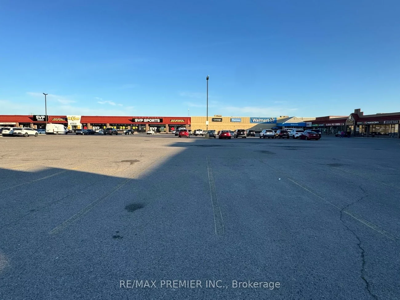 1111, Davis, Central Newmarket, Newmarket