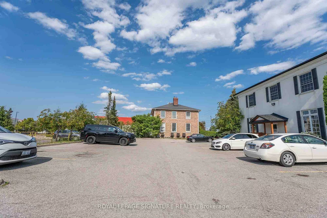 83, Dawson Manor, Woodland Hill, Newmarket