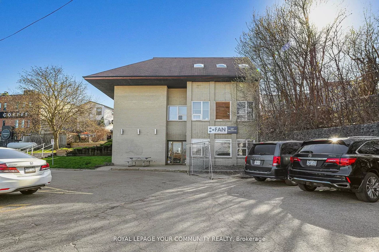 171, Main, Central Newmarket, Newmarket