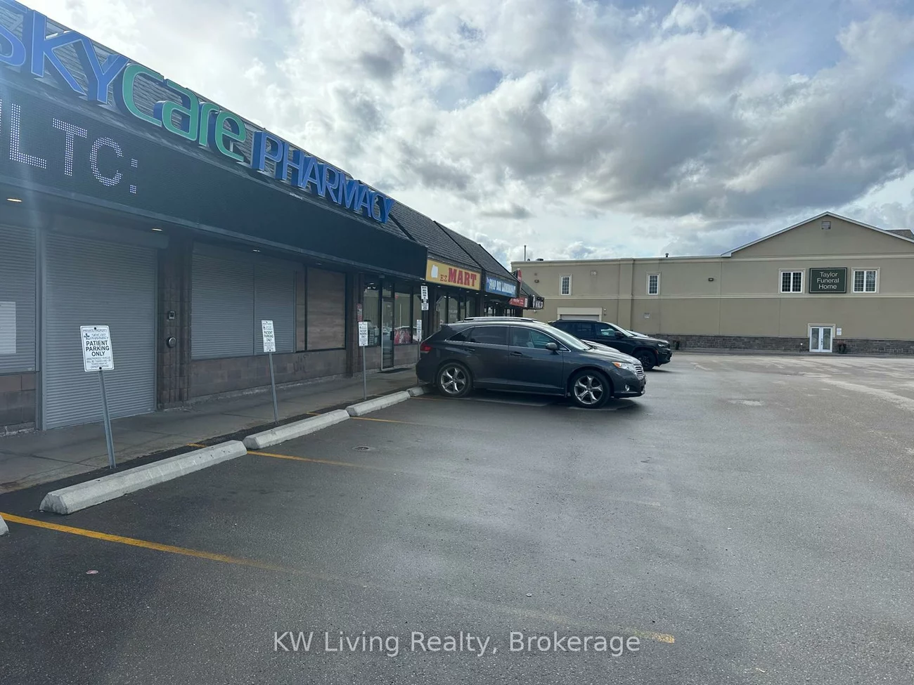 540, Davis, Central Newmarket, Newmarket