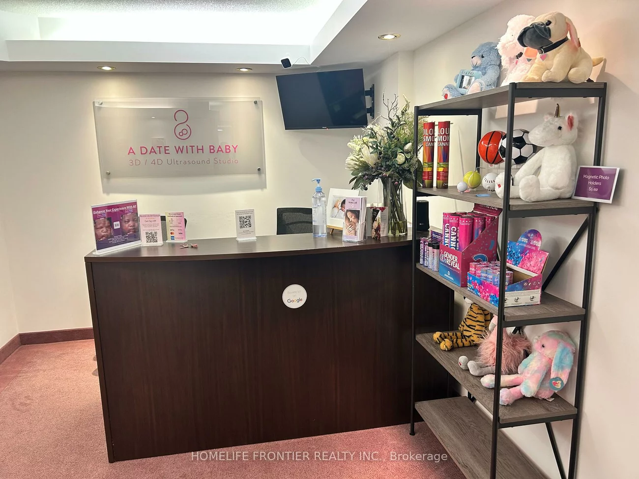 390, Davis, Central Newmarket, Newmarket