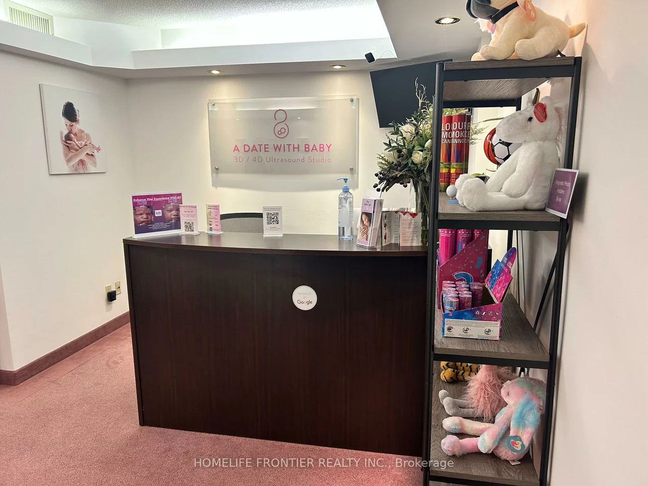 390, Davis, Central Newmarket, Newmarket