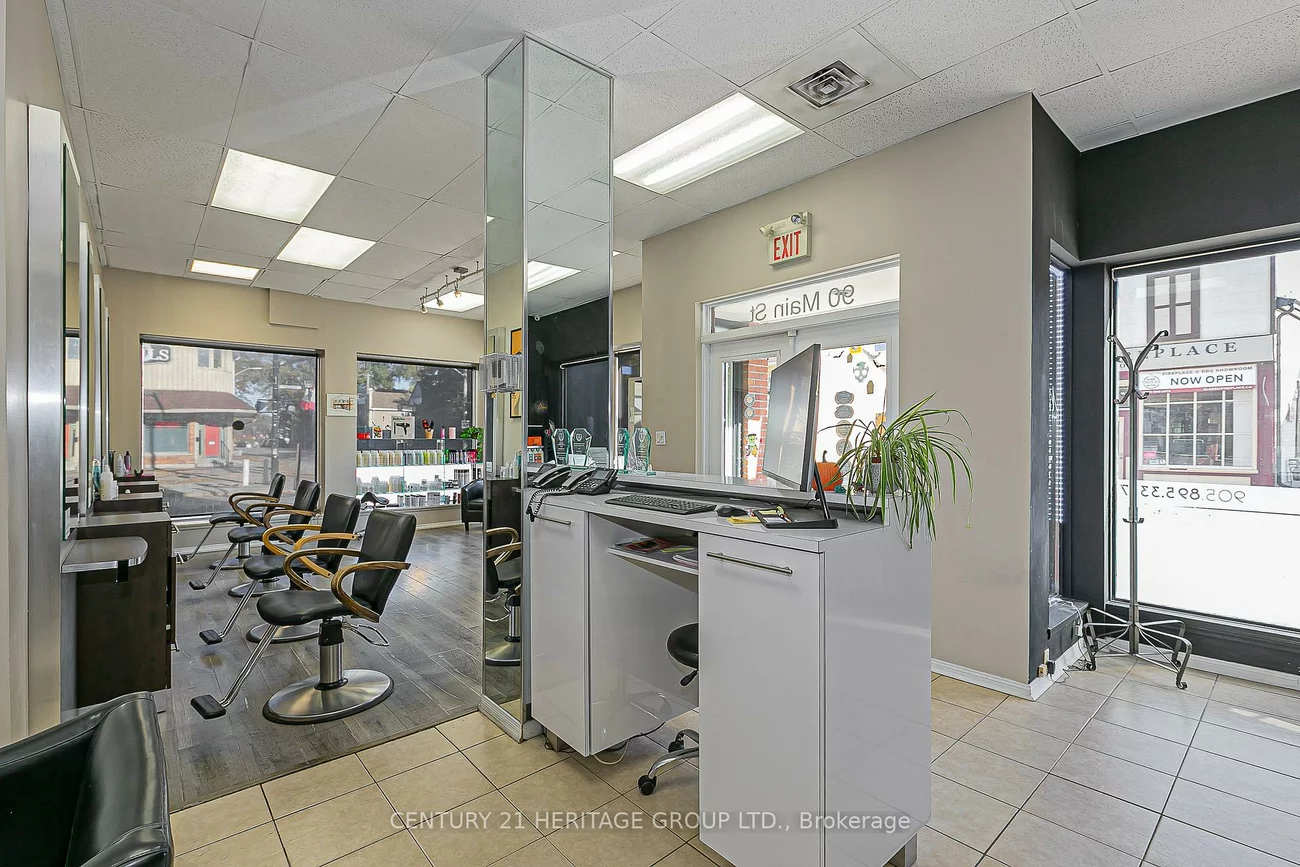 90, Main, Central Newmarket, Newmarket