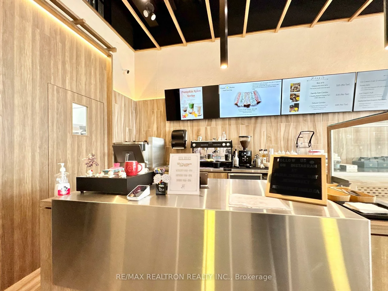 57, HARRY WALKER, Newmarket Industrial Park, Newmarket