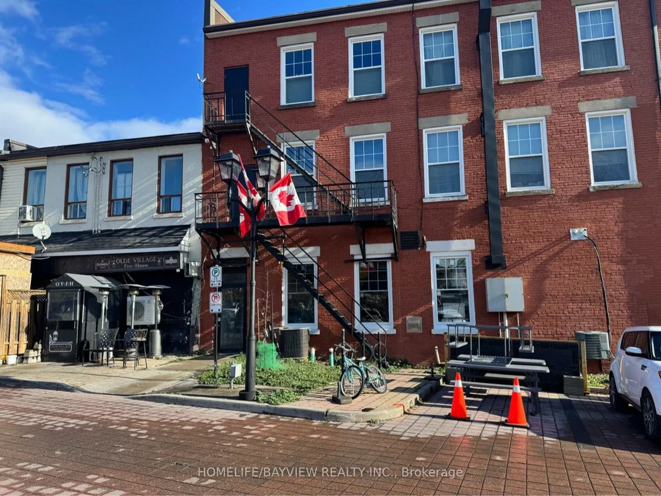 200, Main, Central Newmarket, Newmarket