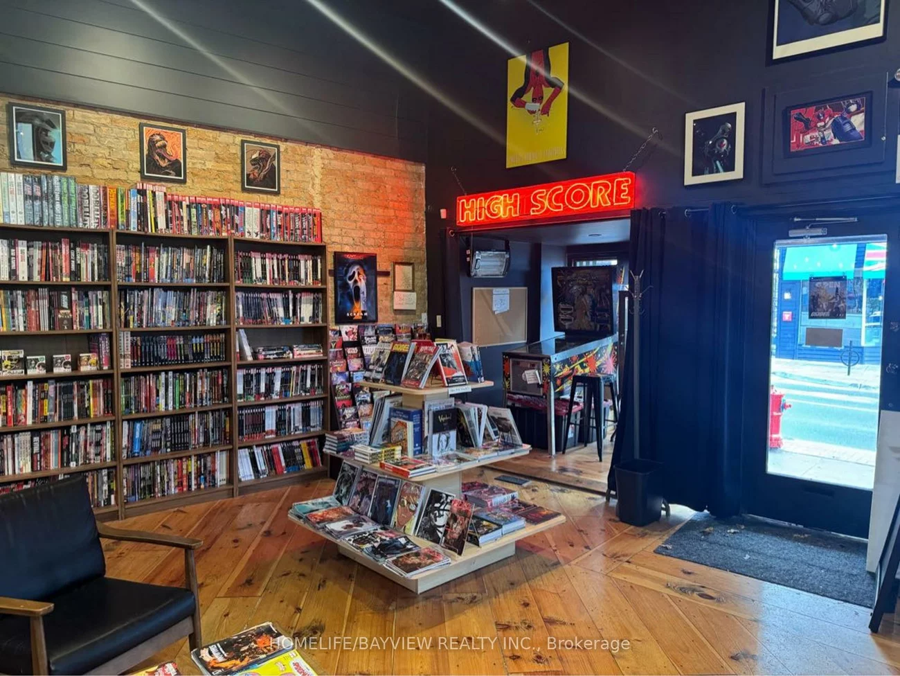 200, Main, Central Newmarket, Newmarket