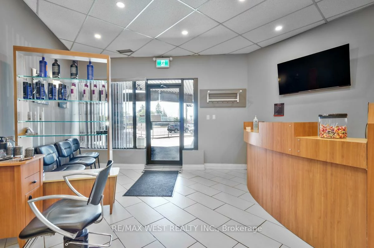 1065, Davis, Huron Heights-Leslie Valley, Newmarket