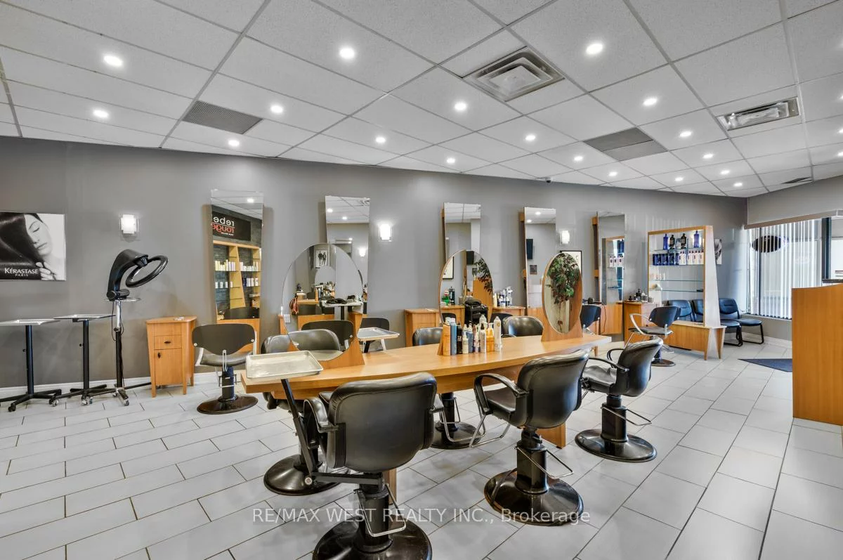 1065, Davis, Huron Heights-Leslie Valley, Newmarket