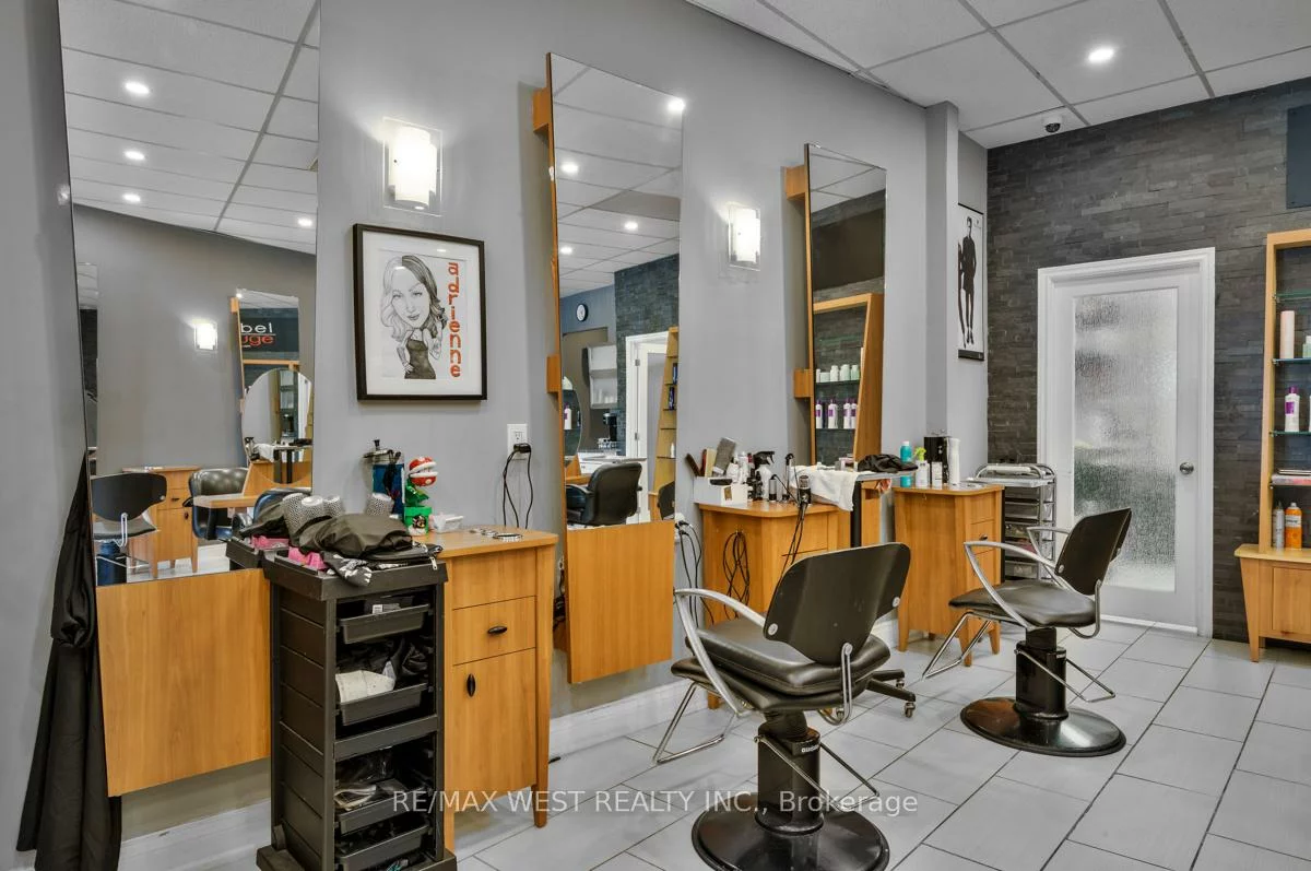 1065, Davis, Huron Heights-Leslie Valley, Newmarket