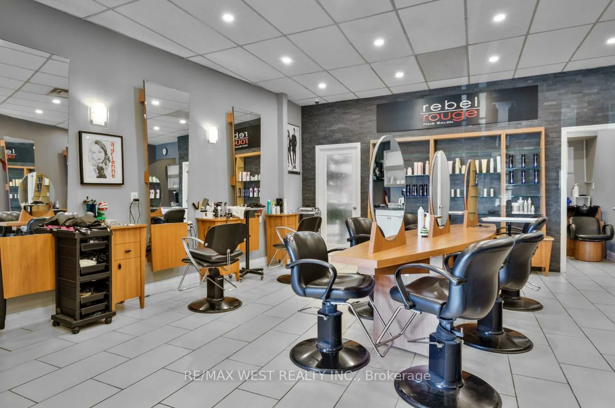 1065, Davis, Huron Heights-Leslie Valley, Newmarket