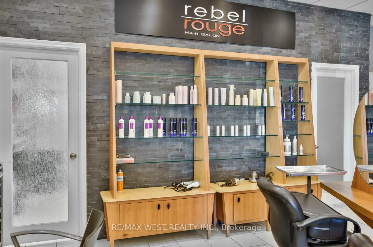 1065, Davis, Huron Heights-Leslie Valley, Newmarket