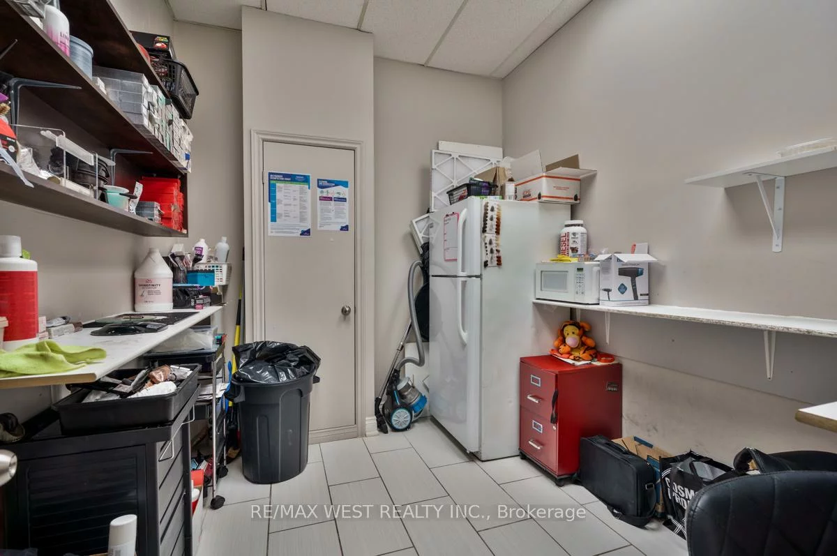 1065, Davis, Huron Heights-Leslie Valley, Newmarket