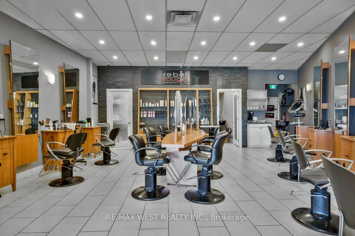 1065, Davis, Huron Heights-Leslie Valley, Newmarket