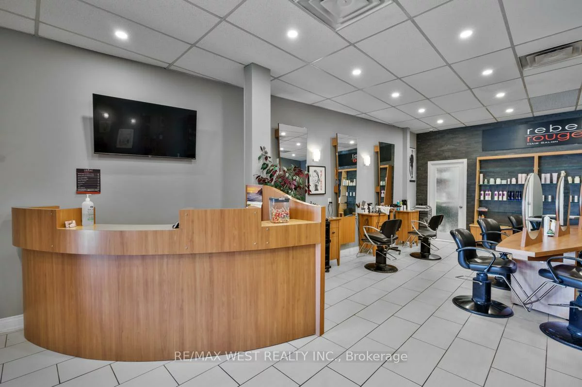 1065, Davis, Huron Heights-Leslie Valley, Newmarket