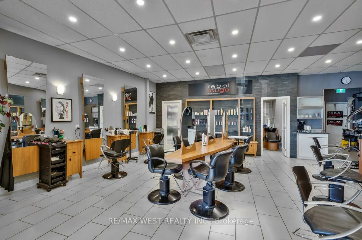 1065, Davis, Huron Heights-Leslie Valley, Newmarket