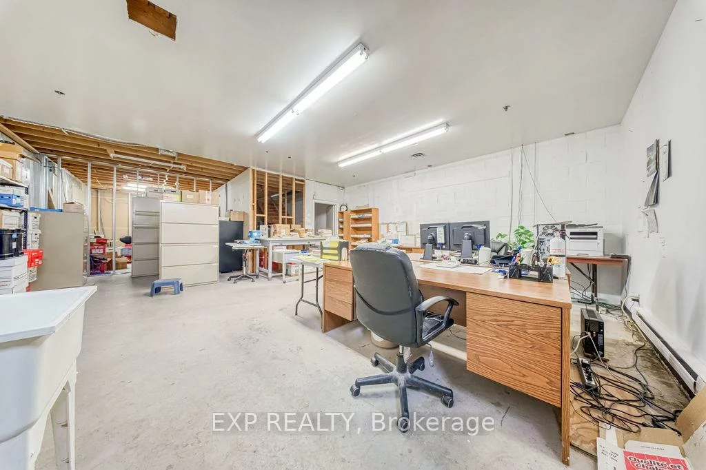 110, Pony, Newmarket Industrial Park, Newmarket