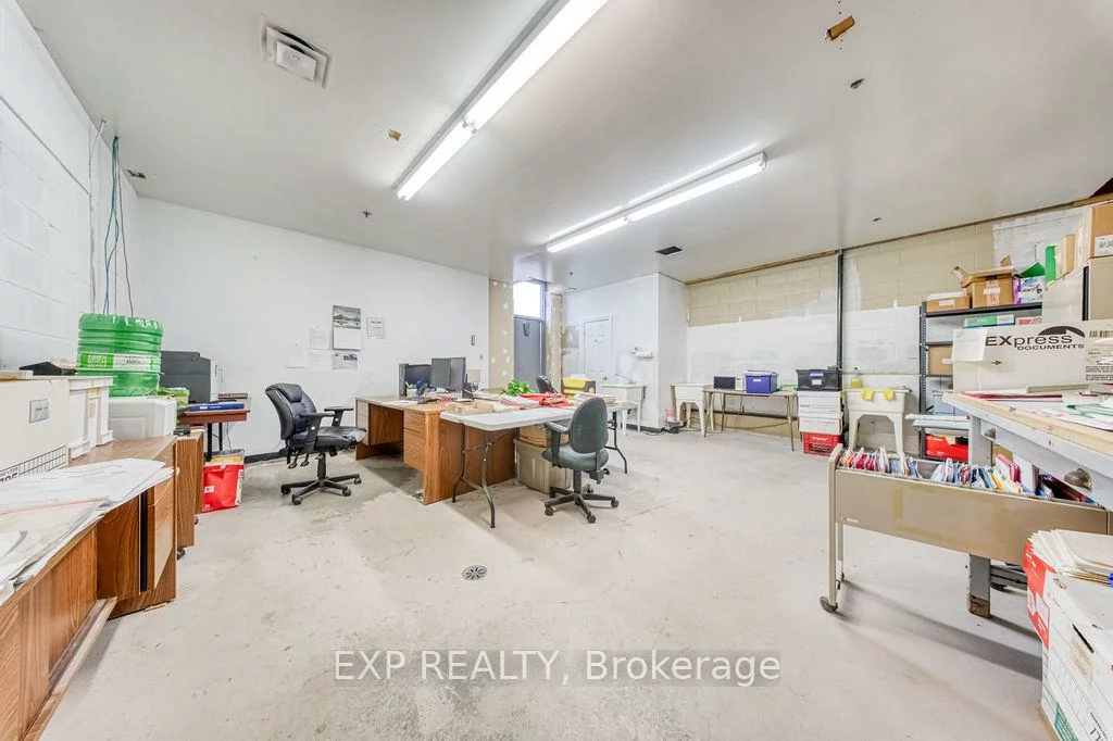 110, Pony, Newmarket Industrial Park, Newmarket