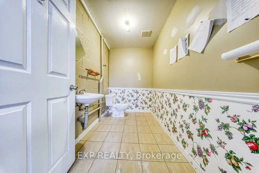 110, Pony, Newmarket Industrial Park, Newmarket