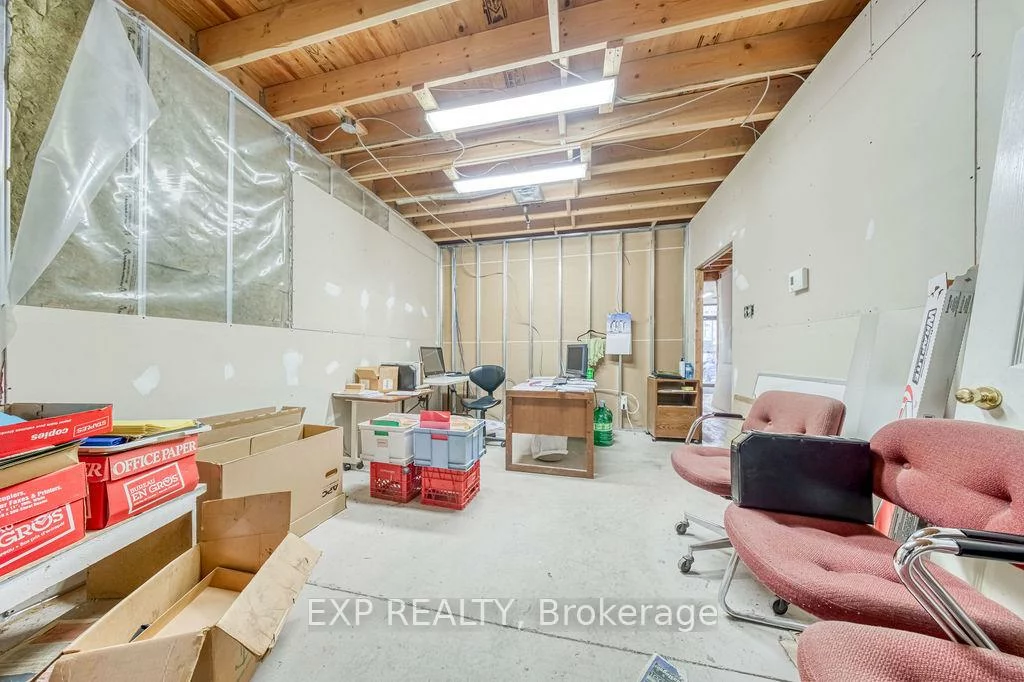 110, Pony, Newmarket Industrial Park, Newmarket