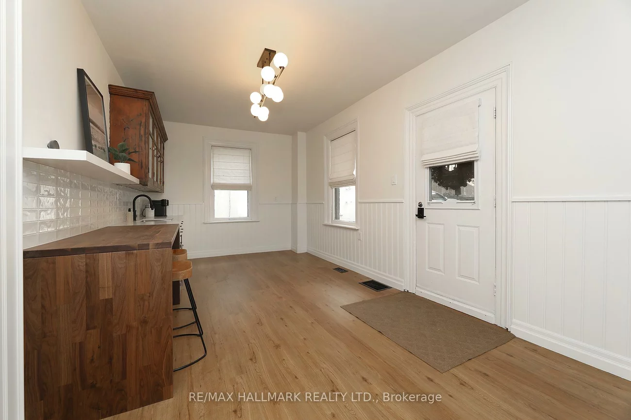 78, Main, Central Newmarket, Newmarket