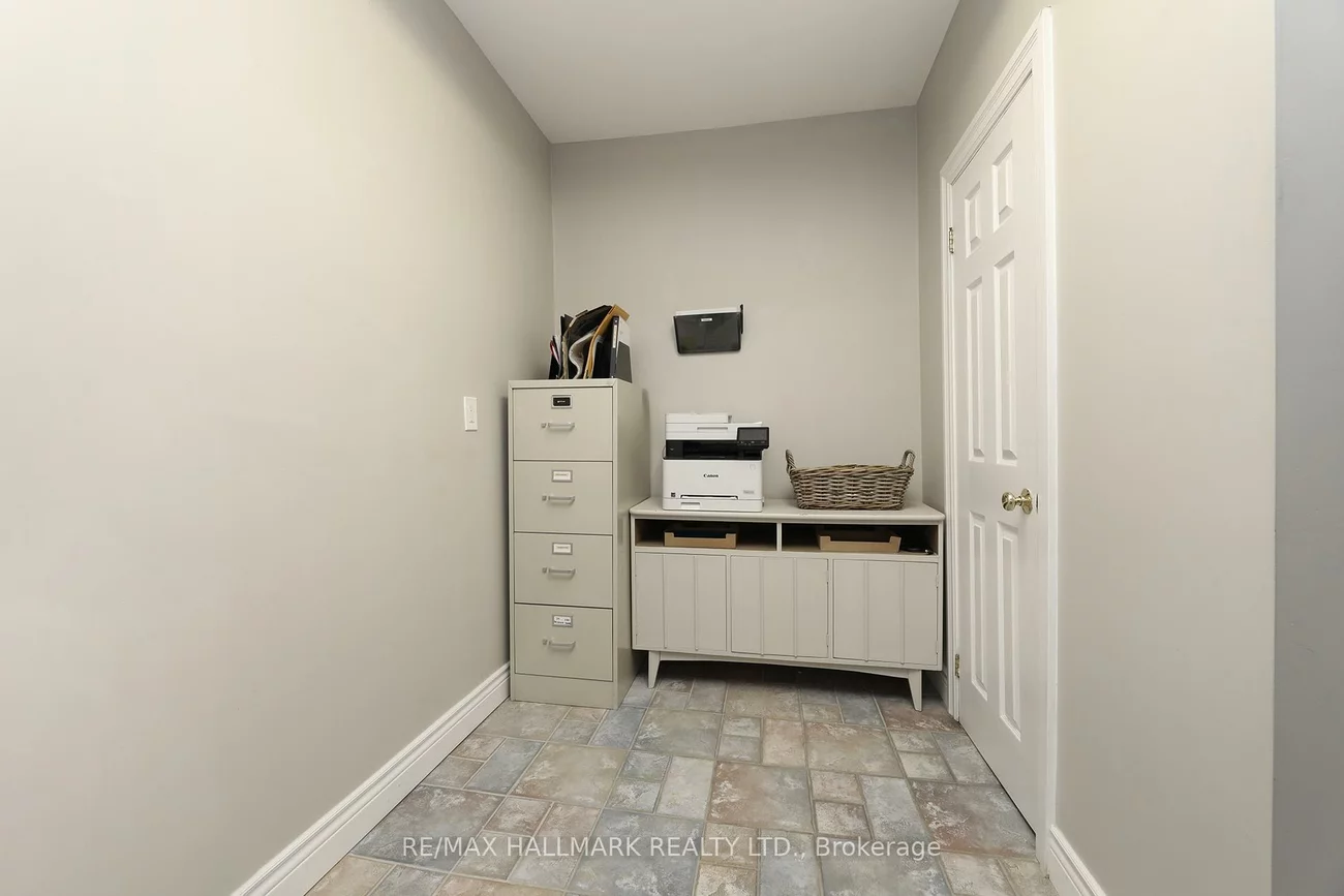 78, Main, Central Newmarket, Newmarket