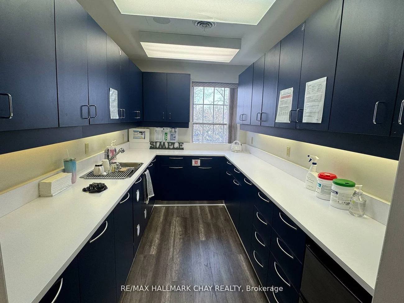 227, Eagle, Central Newmarket, Newmarket