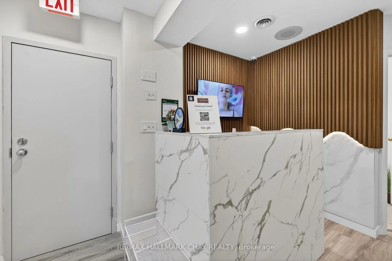 227, Eagle, Central Newmarket, Newmarket