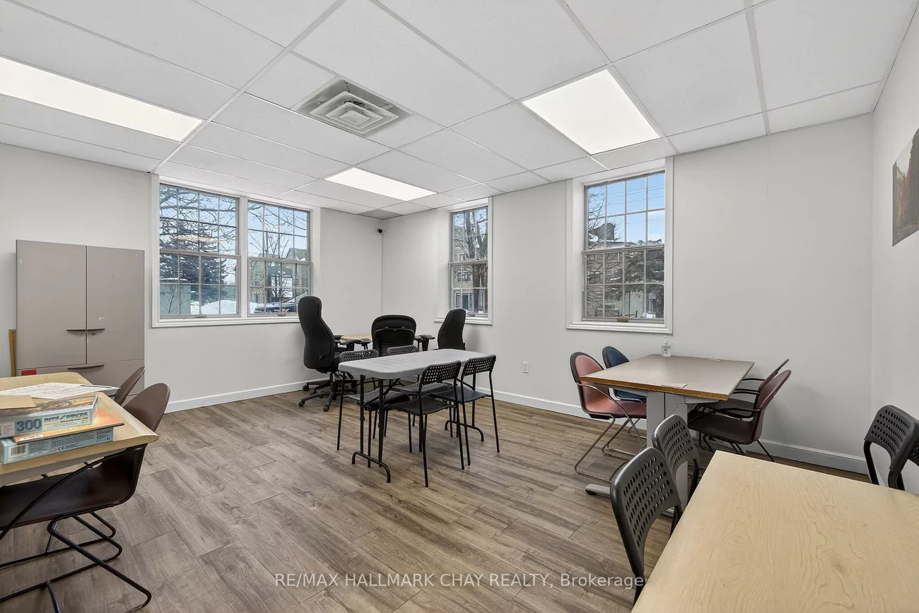 227, Eagle, Central Newmarket, Newmarket