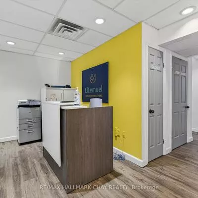 227, Eagle, Central Newmarket, Newmarket