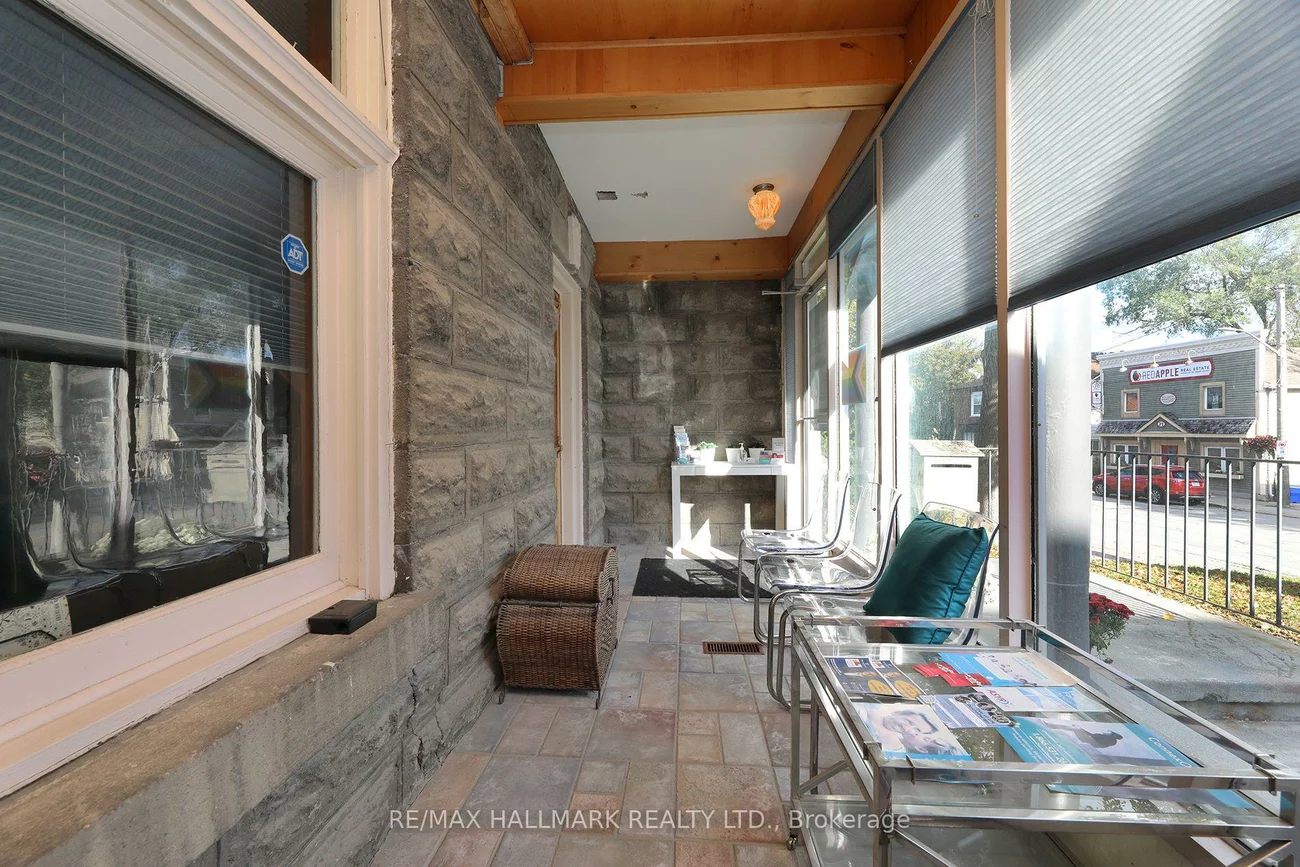 78, Main, Central Newmarket, Newmarket