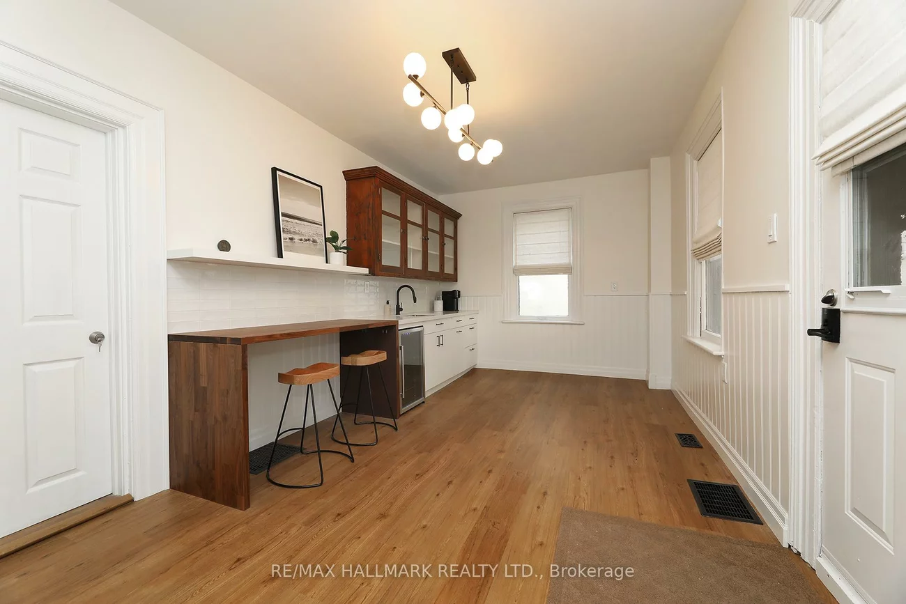 78, Main, Central Newmarket, Newmarket