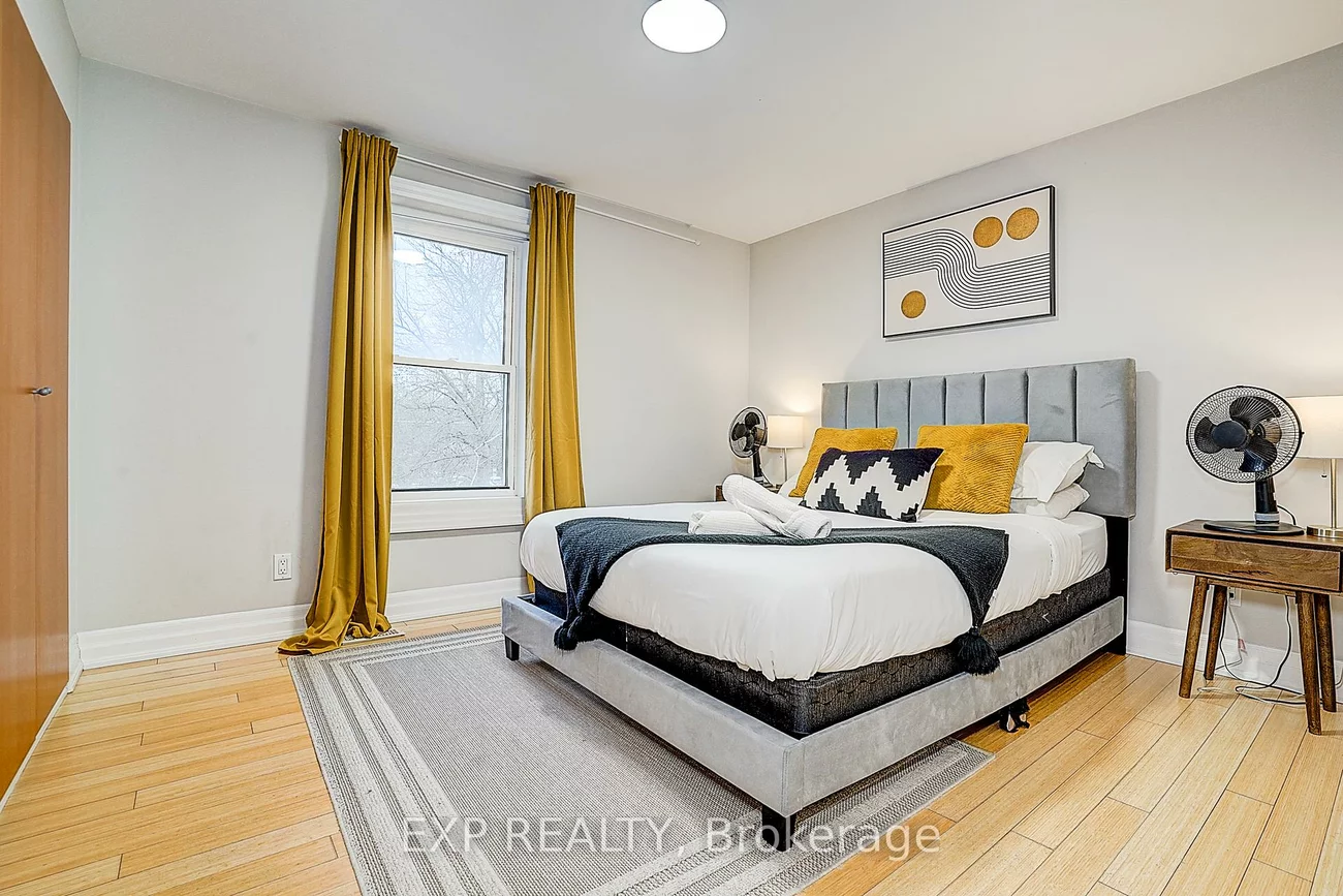 12, Vincent, Bristol-London, Newmarket