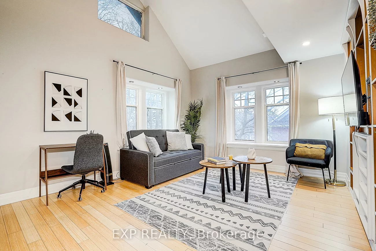 12, Vincent, Bristol-London, Newmarket