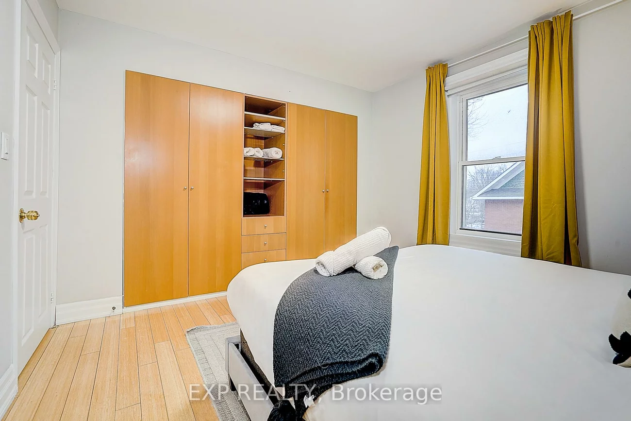 12, Vincent, Bristol-London, Newmarket