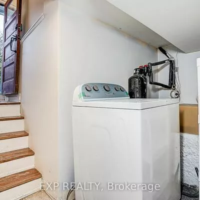 12, Vincent, Bristol-London, Newmarket