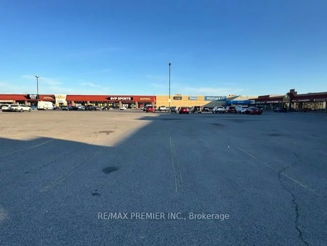 1111, Davis, Central Newmarket, Newmarket