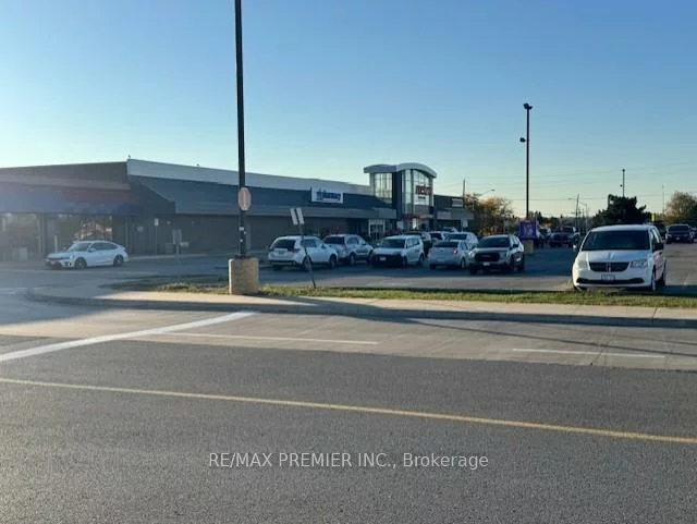 1111, Davis, Central Newmarket, Newmarket