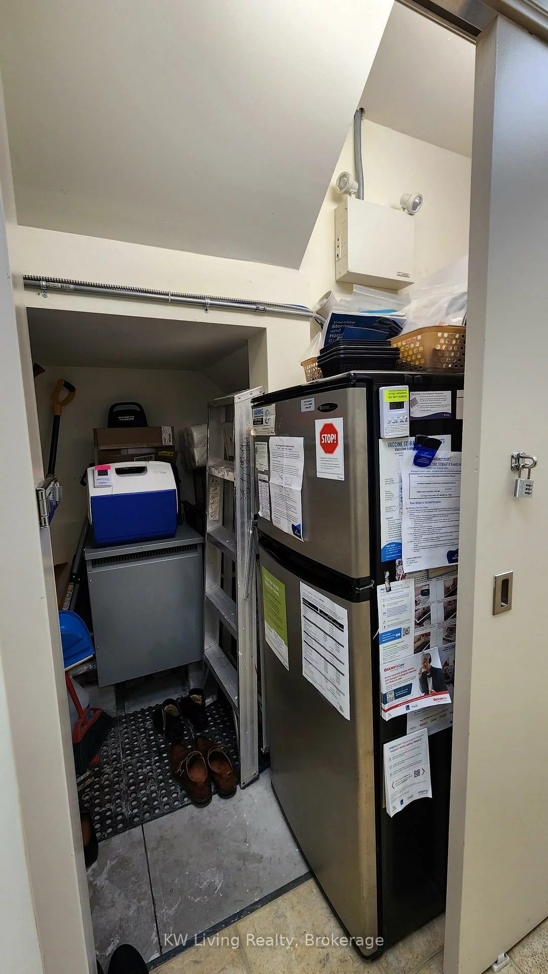 16945, Leslie, Newmarket Industrial Park, Newmarket