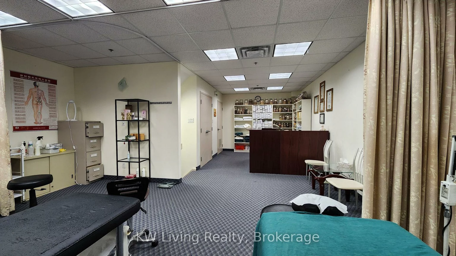 16945, Leslie, Newmarket Industrial Park, Newmarket