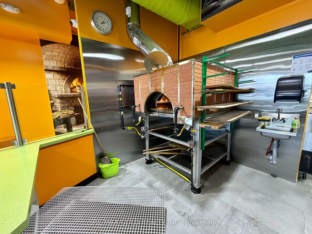 16925, Yonge, Central Newmarket, Newmarket