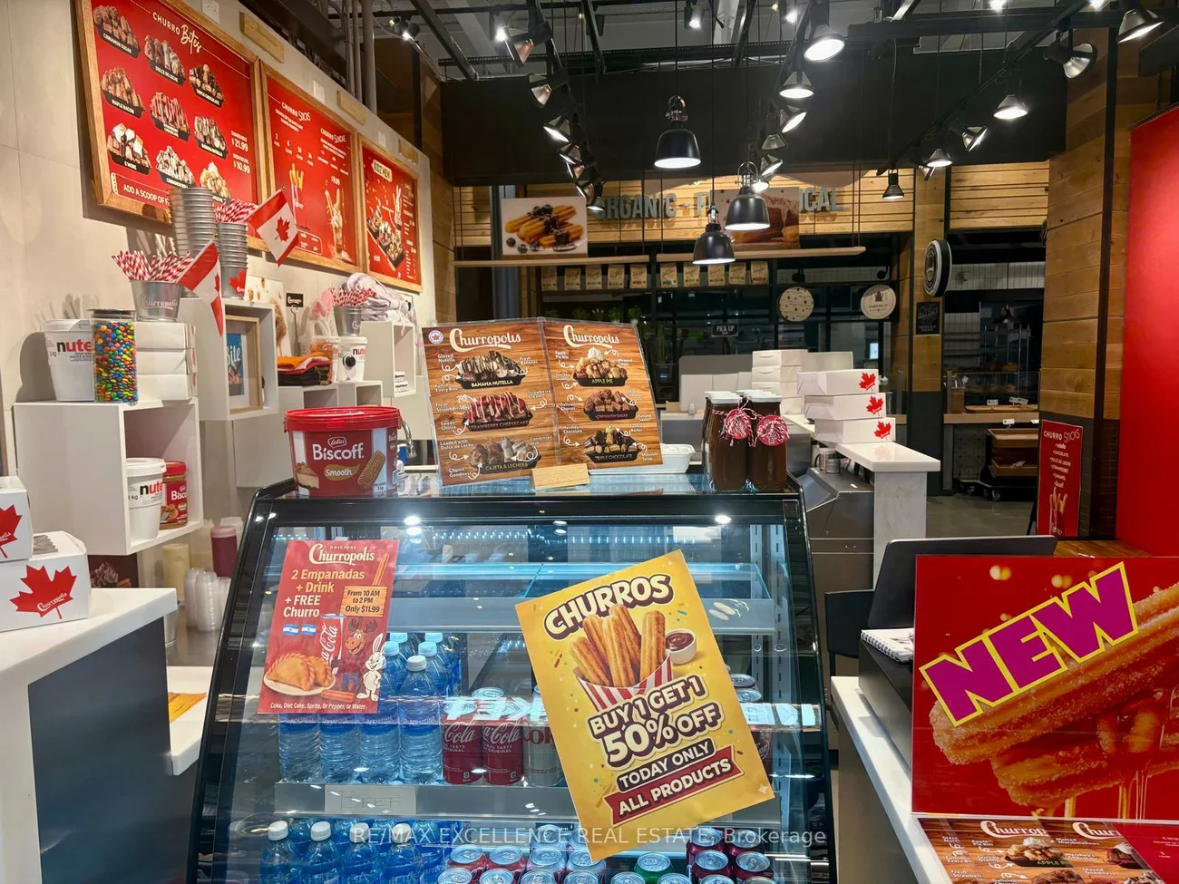 17600, Yonge, Woodland Hill, Newmarket