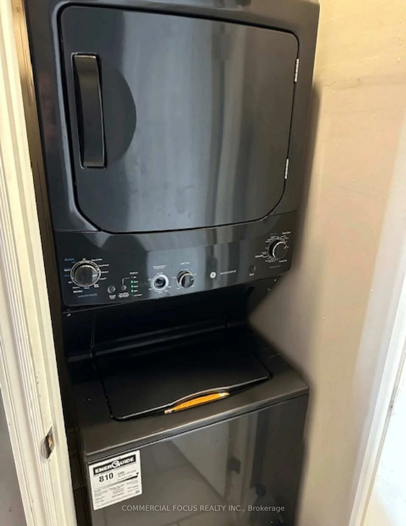 1065, Davis, Huron Heights-Leslie Valley, Newmarket