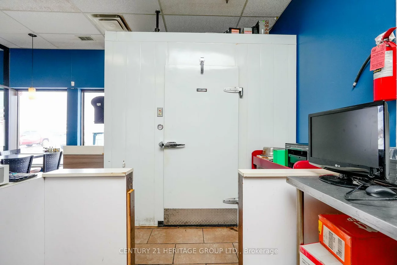 17310, Yonge, Glenway Estates, Newmarket