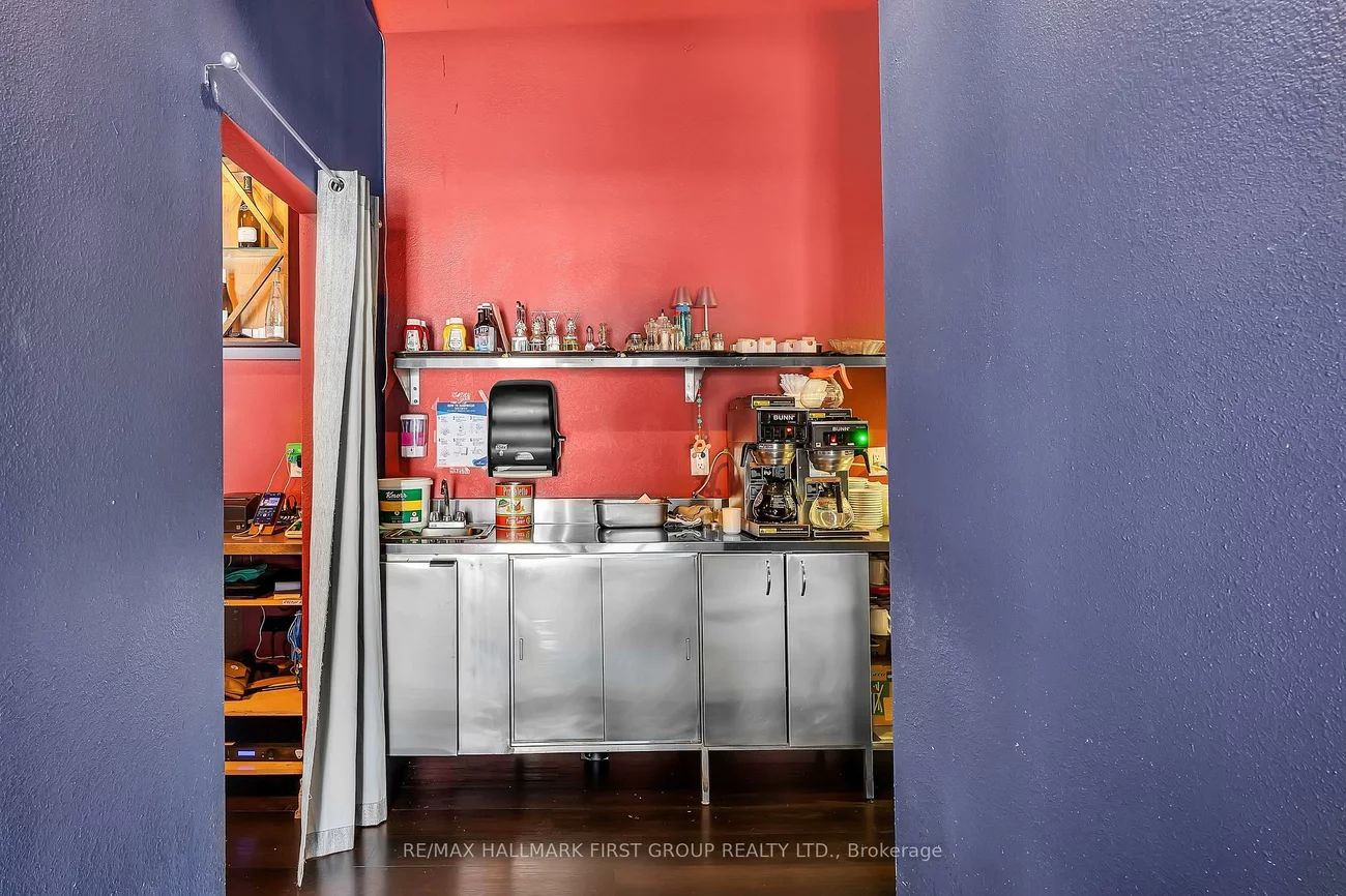 110, Pony, Newmarket Industrial Park, Newmarket