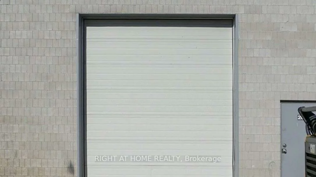 17075, Leslie, Newmarket Industrial Park, Newmarket