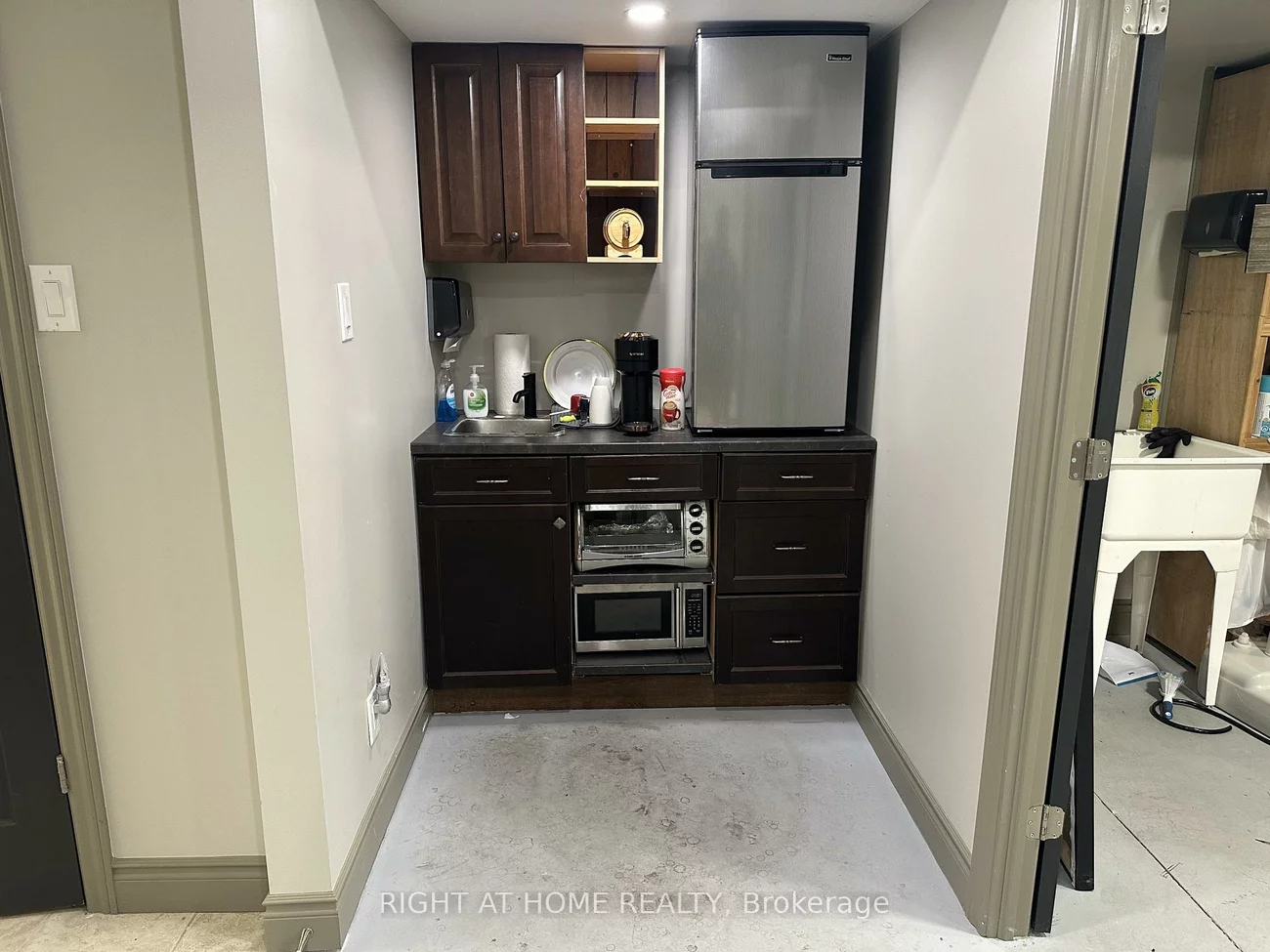 1228, Gorham, Newmarket Industrial Park, Newmarket