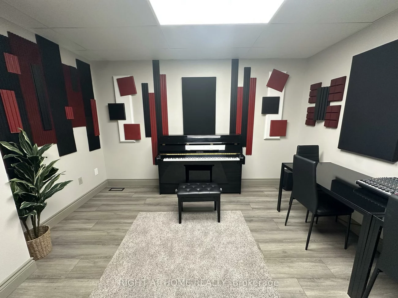 1228, Gorham, Newmarket Industrial Park, Newmarket