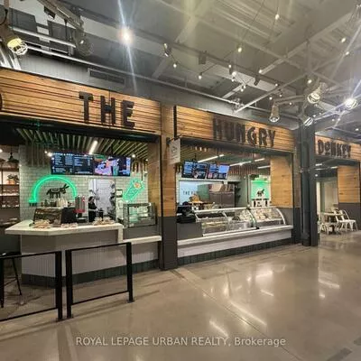 17600, Yonge, Woodland Hill, Newmarket