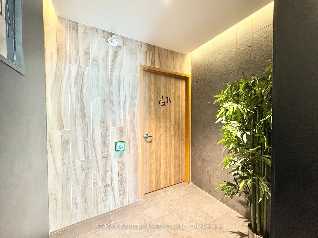 57, HARRY WALKER, Newmarket Industrial Park, Newmarket